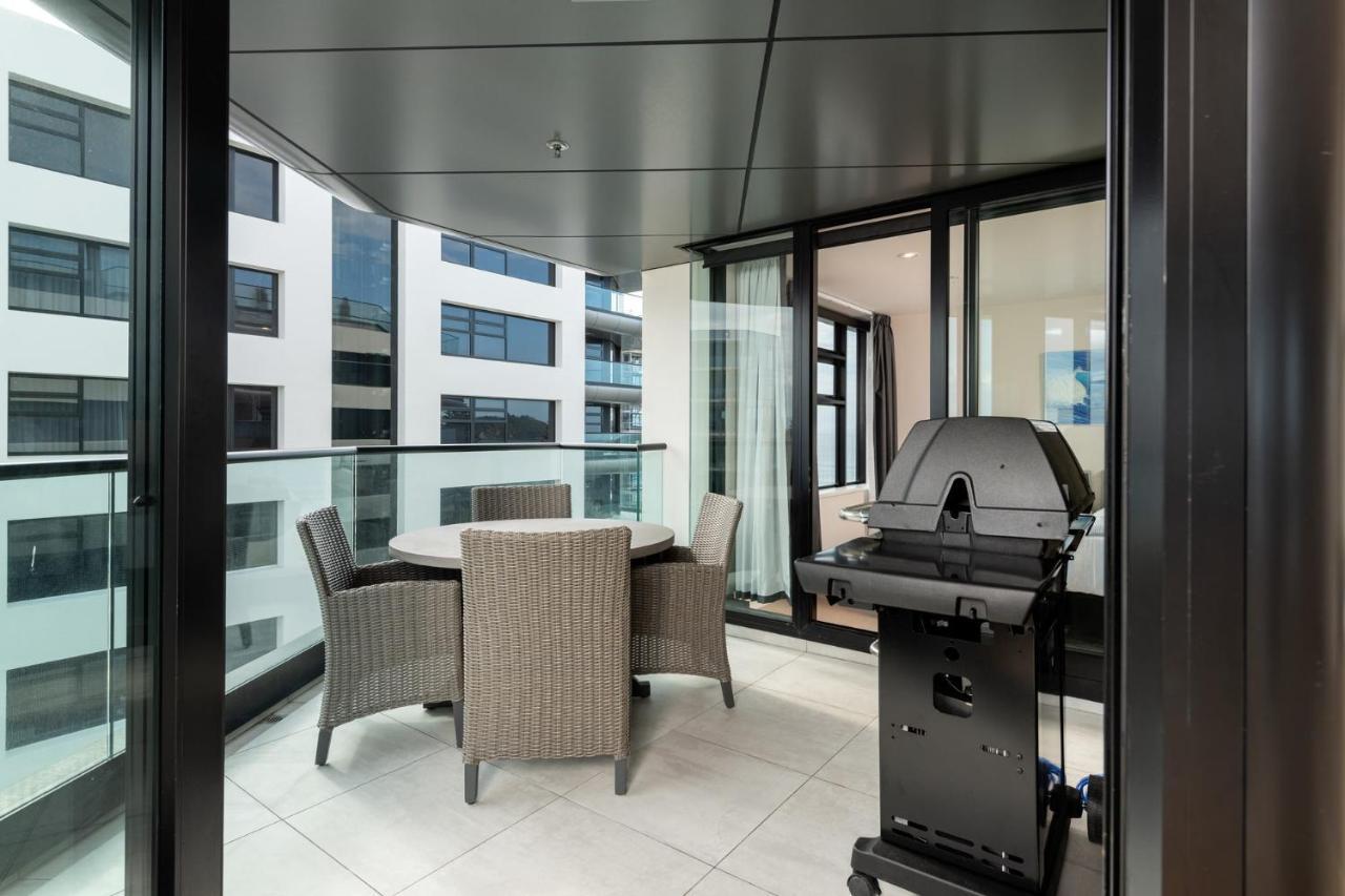Апартаменты Superb Elevated Views Of Harbour With Heated Pool, Gym & Parking Маунт-Маунгани Экстерьер фото